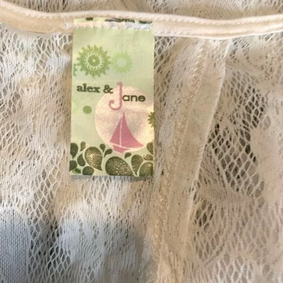 White Lace Short Sleeve Top With Ruffle Detail & Open Back Design By Alex & Jane - Picture 2 of 8